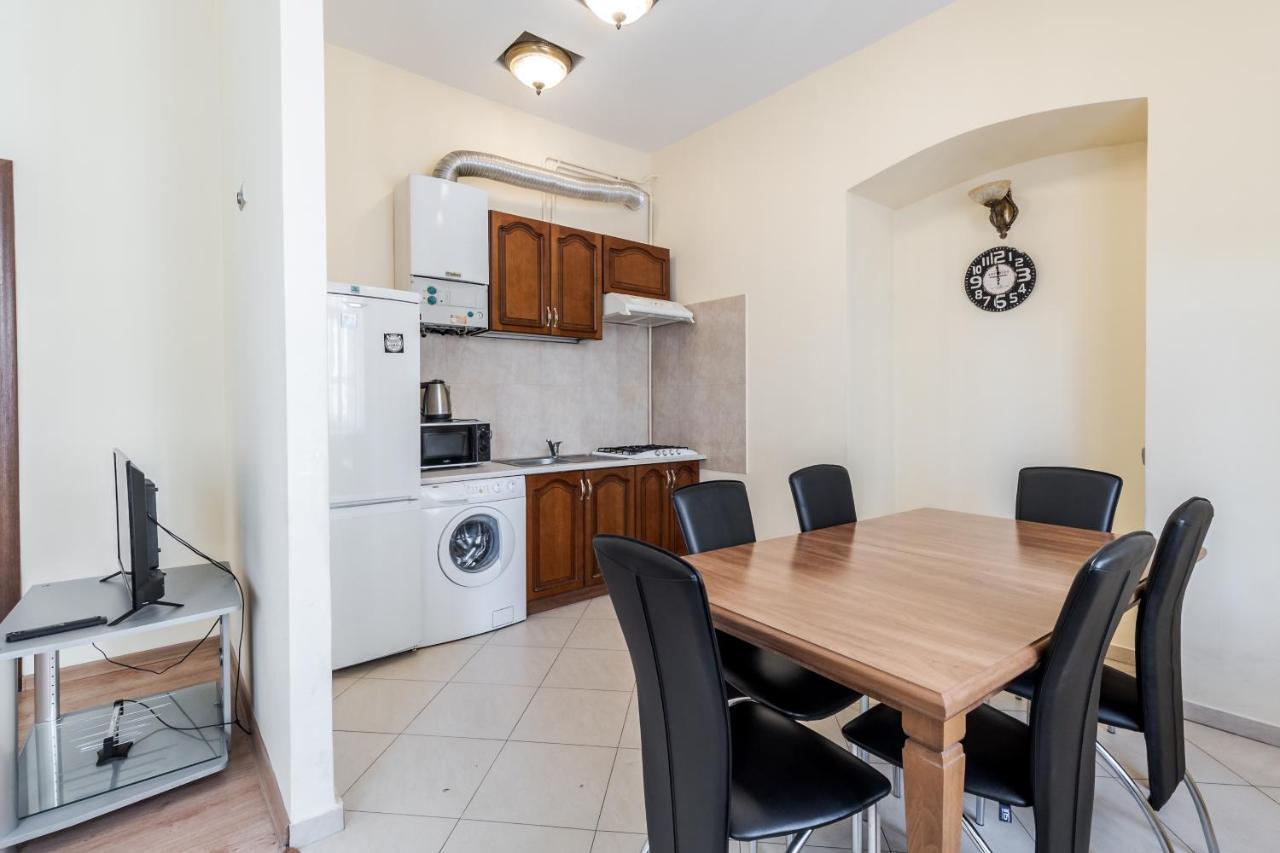 Fedorova Apartment Lviv Luaran gambar